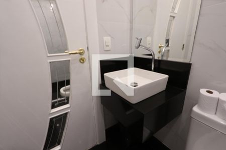 Apartamento à venda com 250m², 4 quartos e 3 vagasBanheiro da Suíte 4