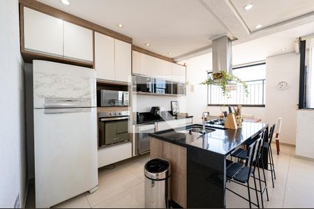 Apartamento à venda com 131m², 3 quartos e 3 vagas Apartamento à venda com 131m², 3 quartos e 3 vagasCozinha