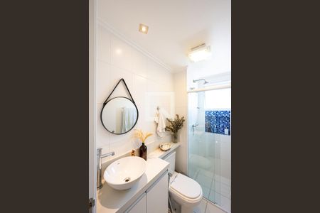 Apartamento à venda com 131m², 3 quartos e 3 vagas Apartamento à venda com 131m², 3 quartos e 3 vagasBanheiro Social