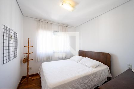 Apartamento à venda com 131m², 3 quartos e 3 vagas Apartamento à venda com 131m², 3 quartos e 3 vagasSuíte