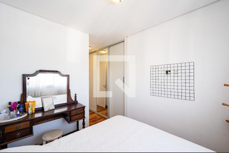 Apartamento à venda com 131m², 3 quartos e 3 vagas Apartamento à venda com 131m², 3 quartos e 3 vagasSuíte