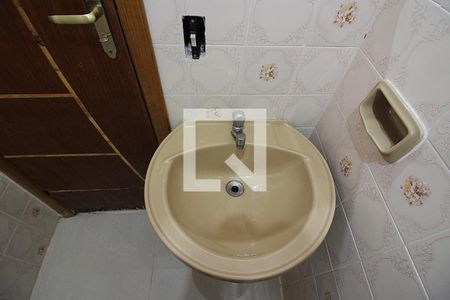 Casa à venda com 120m², 2 quartos e 2 vagasBanheiro de serviço