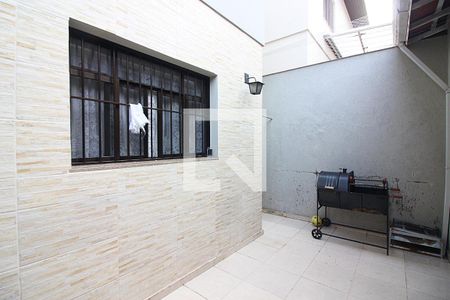 Casa à venda com 120m², 2 quartos e 2 vagasQuintal 