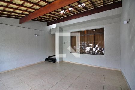 Casa à venda com 120m², 2 quartos e 2 vagasGaragem