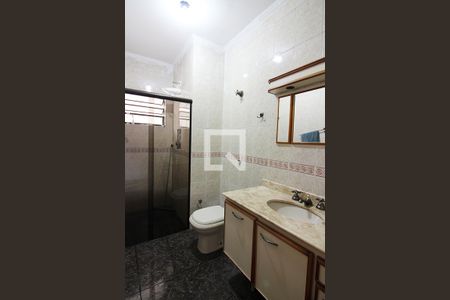 Casa à venda com 120m², 2 quartos e 2 vagasBanheiro Social