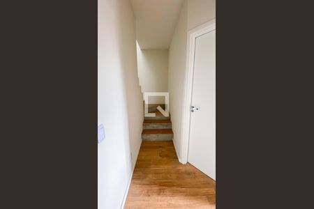 Casa de condomínio à venda com 100m², 2 quartos e 2 vagasCorredor