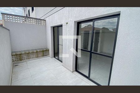 Casa de condomínio à venda com 100m², 2 quartos e 2 vagasVaranda da Sala