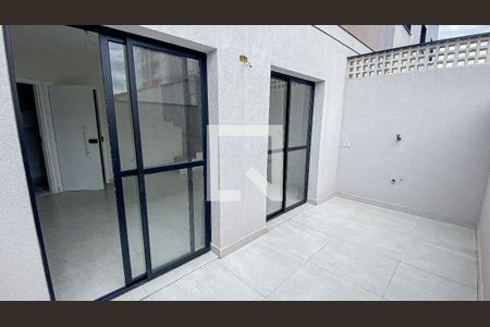 Casa de condomínio à venda com 100m², 2 quartos e 2 vagasVaranda da Sala