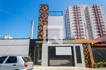 Casa à venda com 100m², 2 quartos e 2 vagasFachada