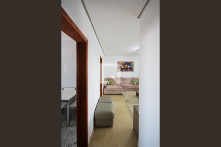 Apartamento à venda com 125m², 4 quartos e 3 vagas Apartamento à venda com 125m², 4 quartos e 3 vagasCorredor
