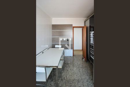 Apartamento à venda com 125m², 4 quartos e 3 vagas Apartamento à venda com 125m², 4 quartos e 3 vagasCozinha