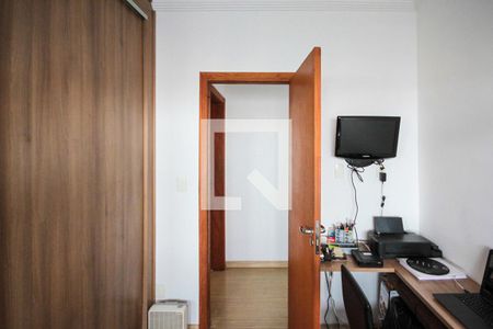 Apartamento à venda com 125m², 4 quartos e 3 vagas Apartamento à venda com 125m², 4 quartos e 3 vagasQuarto reversivel