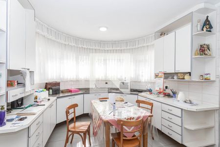 Apartamento à venda com 380m², 4 quartos e 4 vagas Apartamento à venda com 380m², 4 quartos e 4 vagasCozinha