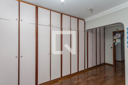 Apartamento à venda com 380m², 4 quartos e 4 vagas Apartamento à venda com 380m², 4 quartos e 4 vagasSuite 4