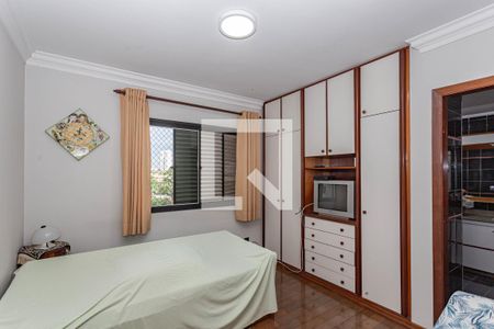 Apartamento à venda com 380m², 4 quartos e 4 vagas Apartamento à venda com 380m², 4 quartos e 4 vagasSuite 3