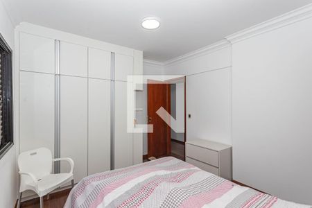 Apartamento à venda com 380m², 4 quartos e 4 vagas Apartamento à venda com 380m², 4 quartos e 4 vagasSuite 2