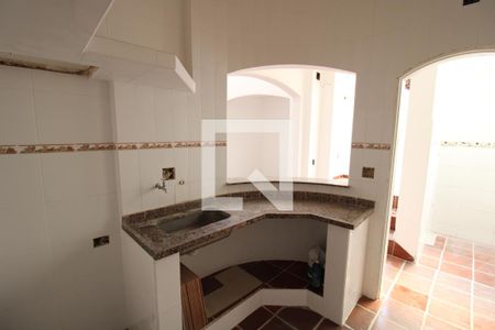 Casa à venda com 450m², 6 quartos e 3 vagasCasa 2 - Sala / Cozinha