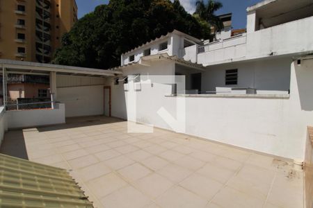 Casa à venda com 450m², 6 quartos e 3 vagasQuintal