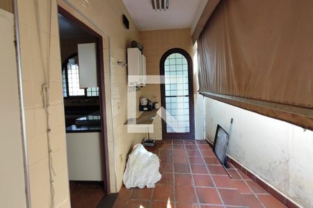 Casa de condomínio à venda com 600m², 6 quartos e 7 vagasÁrea de Serviço