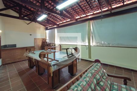 Casa de condomínio à venda com 600m², 6 quartos e 7 vagasÁrea gourmet