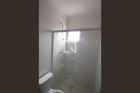 Banheiro de apartamento para alugar com 1 quarto, 37m² em Parque São Lucas, São Paulo