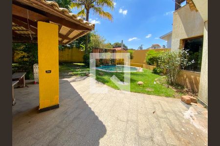 Casa à venda com 609m², 7 quartos e 6 vagasQuintal