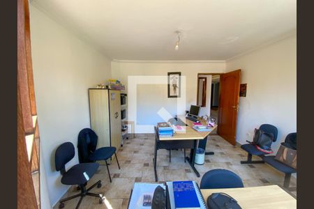 Casa à venda com 609m², 7 quartos e 6 vagasEscritório