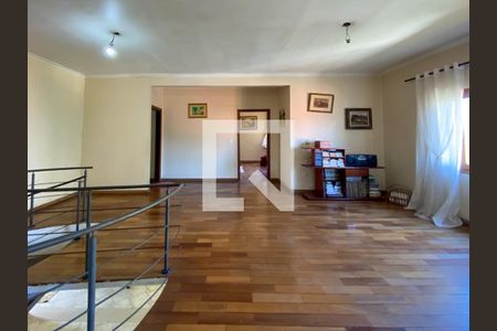 Casa à venda com 609m², 7 quartos e 6 vagasSala