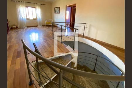 Casa à venda com 609m², 7 quartos e 6 vagasSala