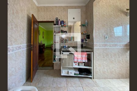 Casa à venda com 609m², 7 quartos e 6 vagasBanheiro do Quarto 2