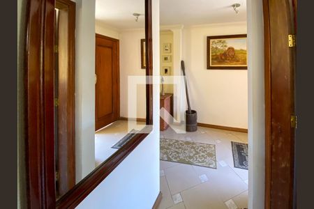 Casa à venda com 609m², 7 quartos e 6 vagasSala