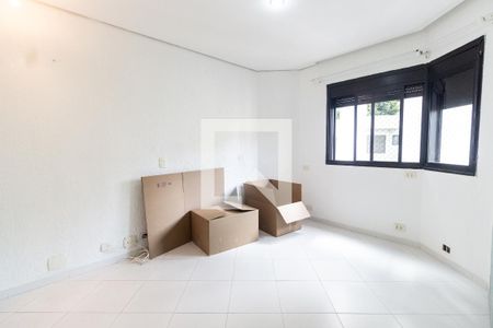 Apartamento à venda com 250m², 4 quartos e 3 vagas Apartamento à venda com 250m², 4 quartos e 3 vagasQuarto 3