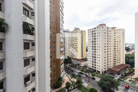 Apartamento à venda com 250m², 4 quartos e 3 vagas Apartamento à venda com 250m², 4 quartos e 3 vagasVista