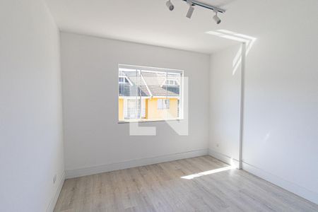 Quarto 1 Suite de casa para alugar com 3 quartos, 136m² em Bairro Alto, Curitiba