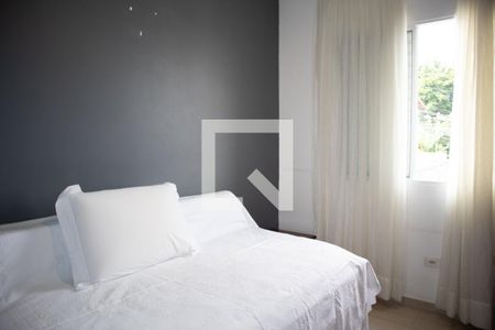 Casa à venda com 100m², 3 quartos e 2 vagasQuarto 2