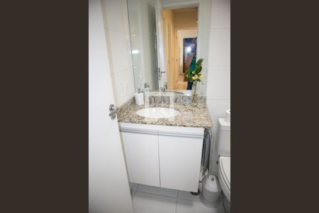 Casa à venda com 100m², 3 quartos e 2 vagasBanheiro 2