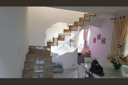 Casa à venda com 210m², 2 quartos e 2 vagas