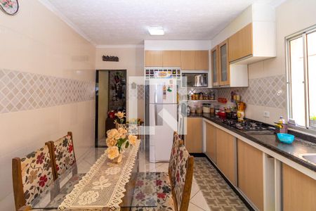 Casa à venda com 300m², 3 quartos e 2 vagasCozinha