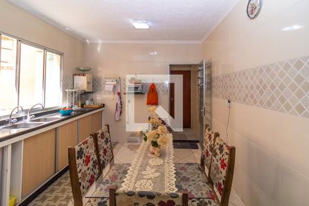 Casa à venda com 300m², 3 quartos e 2 vagasCozinha