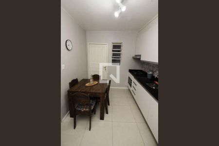 Apartamento à venda com 75m², 2 quartos e sem vagaCozinha