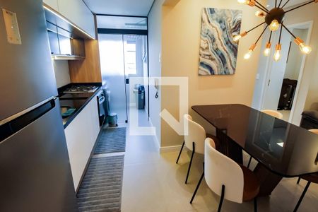 Apartamento à venda com 62m², 2 quartos e 2 vagas Apartamento à venda com 62m², 2 quartos e 2 vagasCozinha - Armários