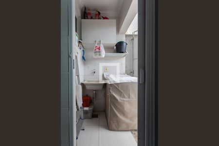 Casa à venda com 78m², 2 quartos e 1 vaga Casa à venda com 78m², 2 quartos e 1 vagaÁrea de Serviço