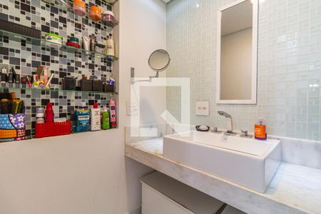 Apartamento à venda com 82m², 2 quartos e 1 vagaBanheiro da Suíte