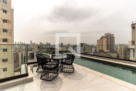 Apartamento à venda com 33m², 1 quarto e sem vagaPiscina