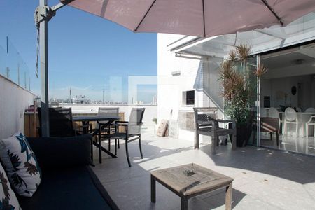 Apartamento para alugar com 200m², 3 quartos e 3 vagasVaranda Cobertura