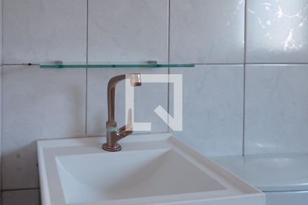 Banheiro  de kitnet/studio à venda com 1 quarto, 30m² em Bela Vista, São Paulo