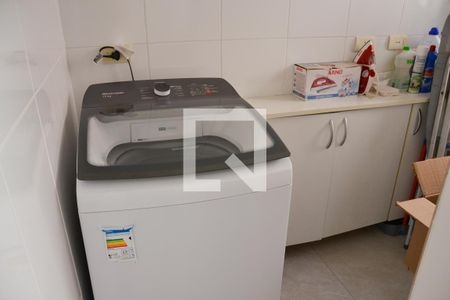 Apartamento à venda com 156m², 4 quartos e 3 vagas Apartamento à venda com 156m², 4 quartos e 3 vagasÁrea de Serviço