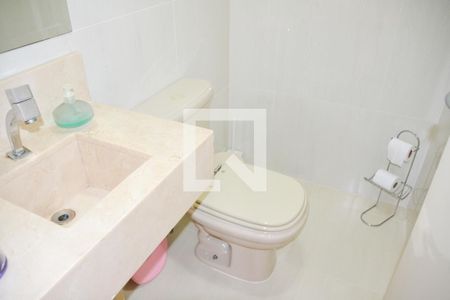 Apartamento à venda com 156m², 4 quartos e 3 vagas Apartamento à venda com 156m², 4 quartos e 3 vagasLavabo