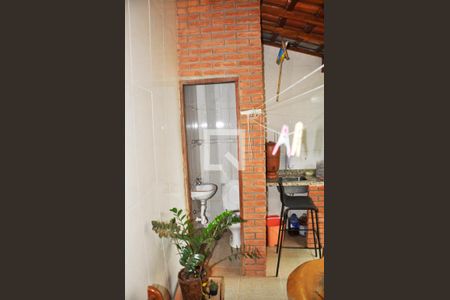 Casa à venda com 229m², 3 quartos e 5 vagas Casa à venda com 229m², 3 quartos e 5 vagasBanheiro