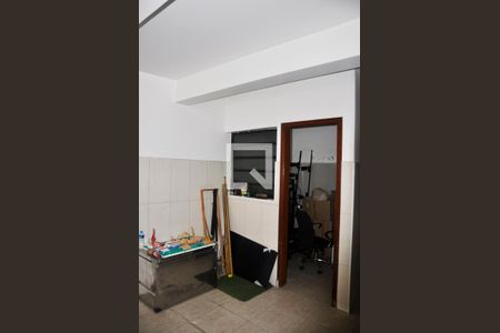 Casa à venda com 229m², 3 quartos e 5 vagas Casa à venda com 229m², 3 quartos e 5 vagasGaragem Quartinho